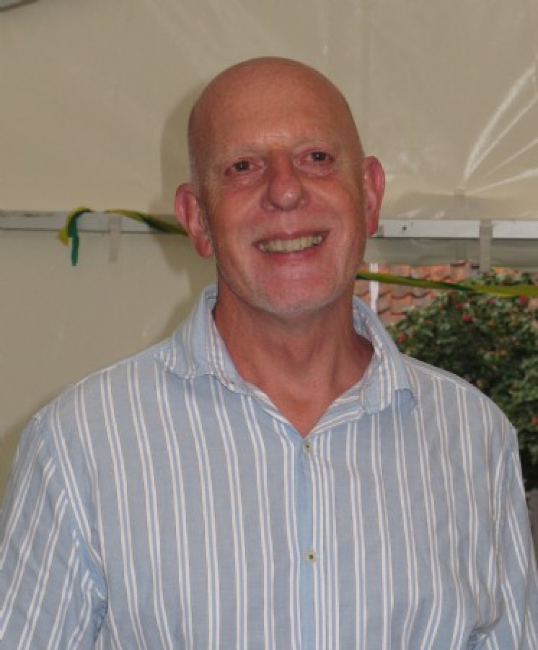 Artist Ken Tidd